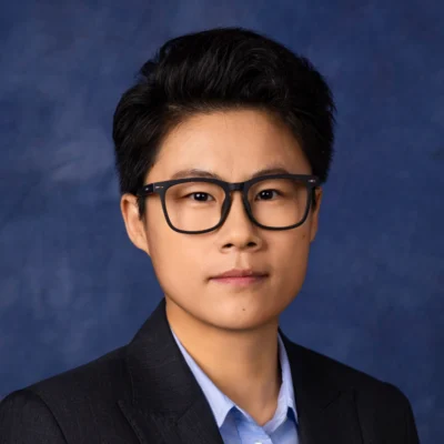 关正荣，某汽车集团